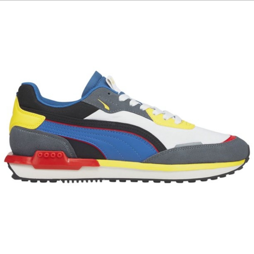 Brand New Men's Puma Lego City Runners Size 9